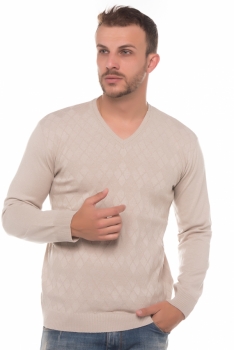 Blusão masculino tipo suéter em tricot liso losangos em relevo gola V