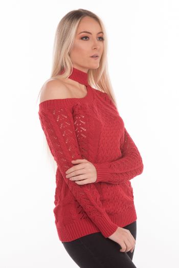 Blusa feminina tipo suéter em tricot detalhes no corpo gola assimétrica