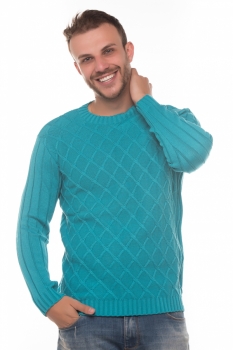Blusão masculino tipo suéter em tricot liso losangos relevo gola redonda